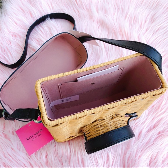 ✨HP✨Kate Spade Camera Straw Bag - Picture 5 of 8